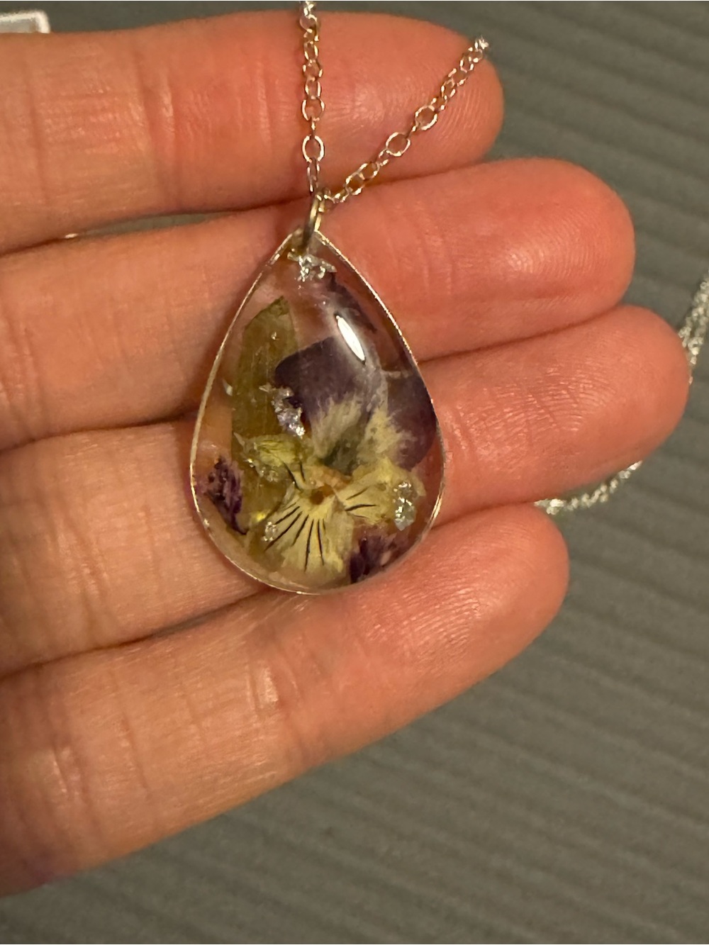 Teardrop Floral Resin Pendant Necklace - Purple & Green - Picture 3 of 6